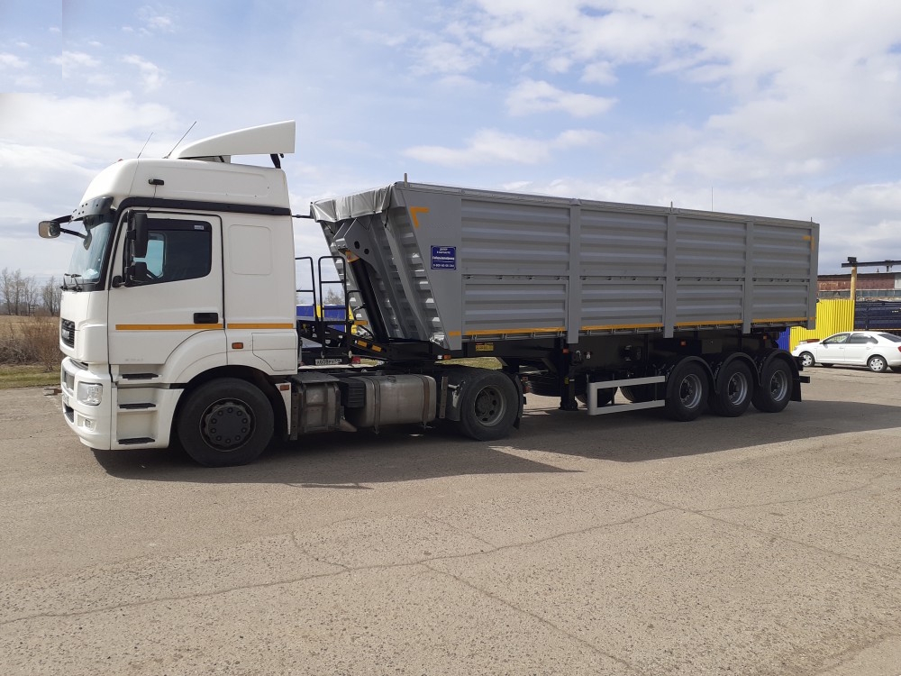 Полуприцеп самосвальный 9560-02