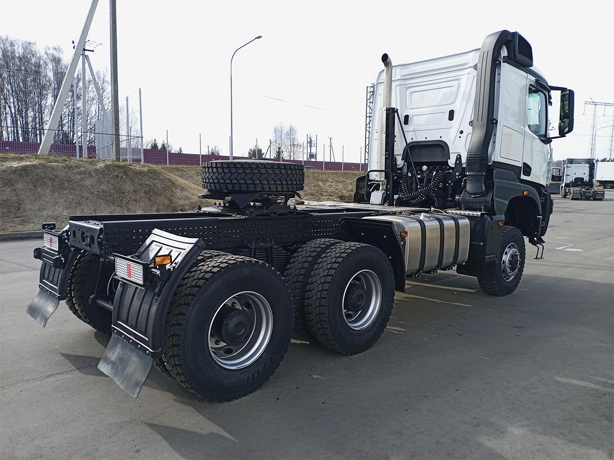 Седельный тягач KAMAZ-65955
