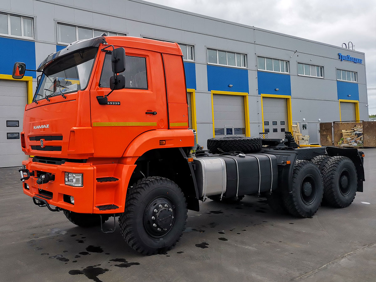 Седельный тягач КАМАЗ 65225